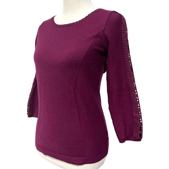 ANTHROPOLOGIE ANGEL OF THE NORTH Sweater Purple Magenta Lace Detail Women’s Sz S - Picture 2 of 8